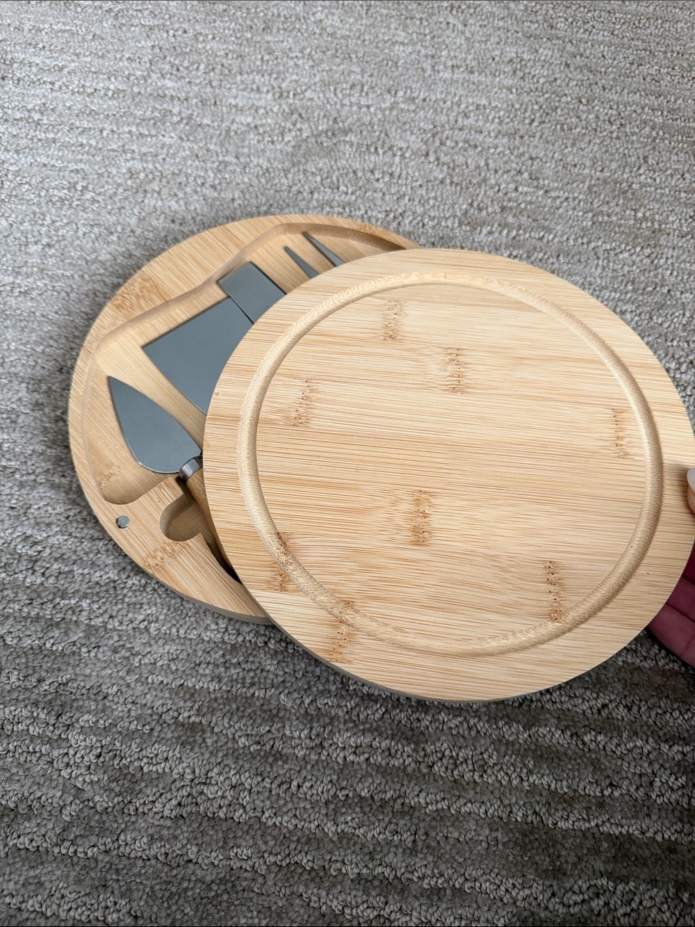 BRAND NEW - charcuterie wood board with hidden tools (8” diameter) - Picture 5 of 6